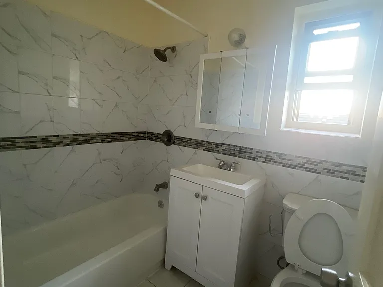 936 E 226th St #3 — Photo 3