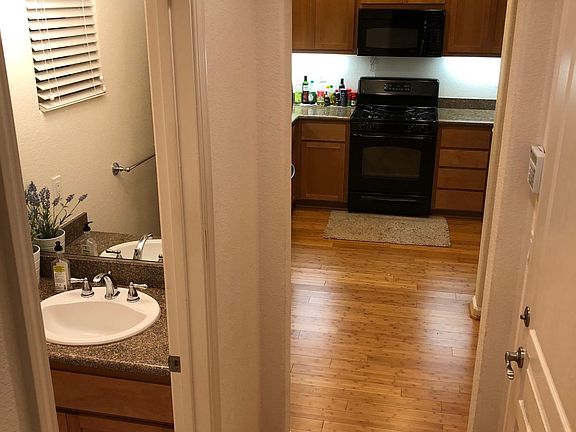 4th image of 505 Sandlewood St