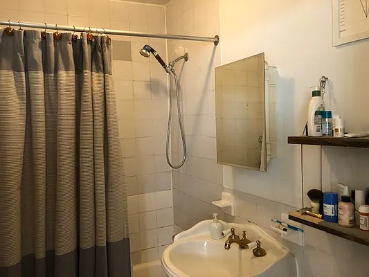 Rented by Friedman Roth Realty | media 15