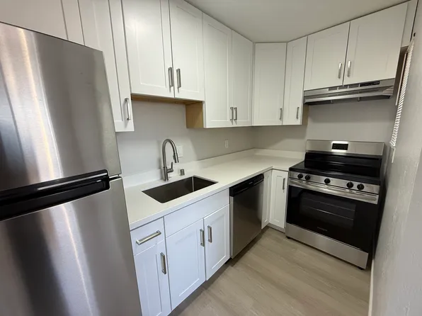 20064 Wisteria St APT B, Castro Valley, CA 94546