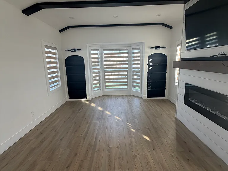 8427 San Carlos Ave — Photo 7