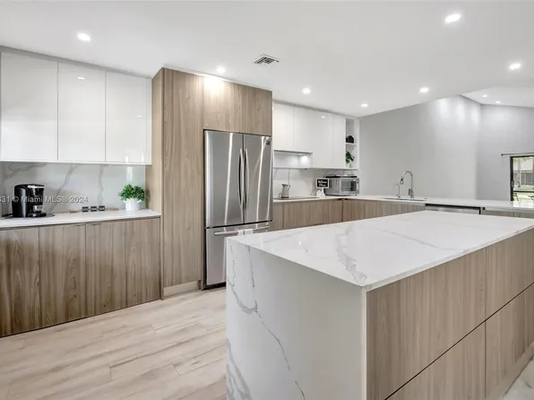 459 Lakeview Dr APT 4, Fort Lauderdale, FL 33326