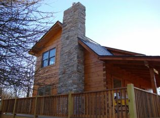 101 Garnet Rdg, Marshall, NC 28753