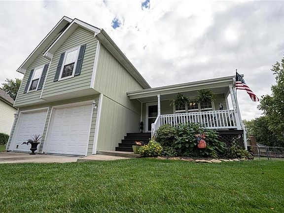 3rd image of 3602 Wheatridge Dr