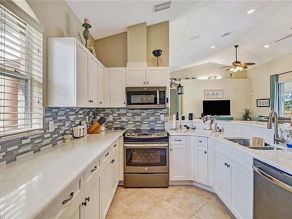 4th image of 12031 Circle Dr