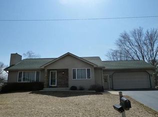 802 Florence St, Fort Atkinson, WI 53538