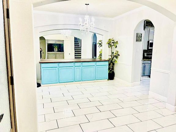 4th image of 5902 Crestford Park Ln