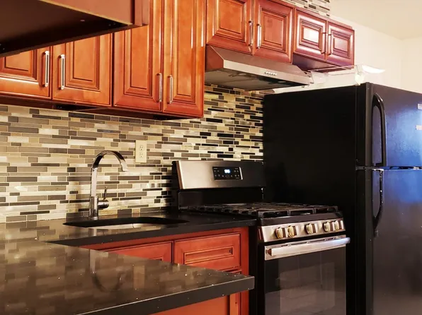 (undisclosed Address), Brooklyn, NY 11235