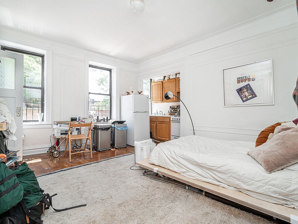 1st image of 2680 30th St APT 1L