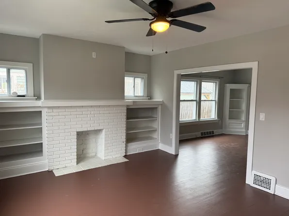 1618 Parkwood Rd, Lakewood, OH