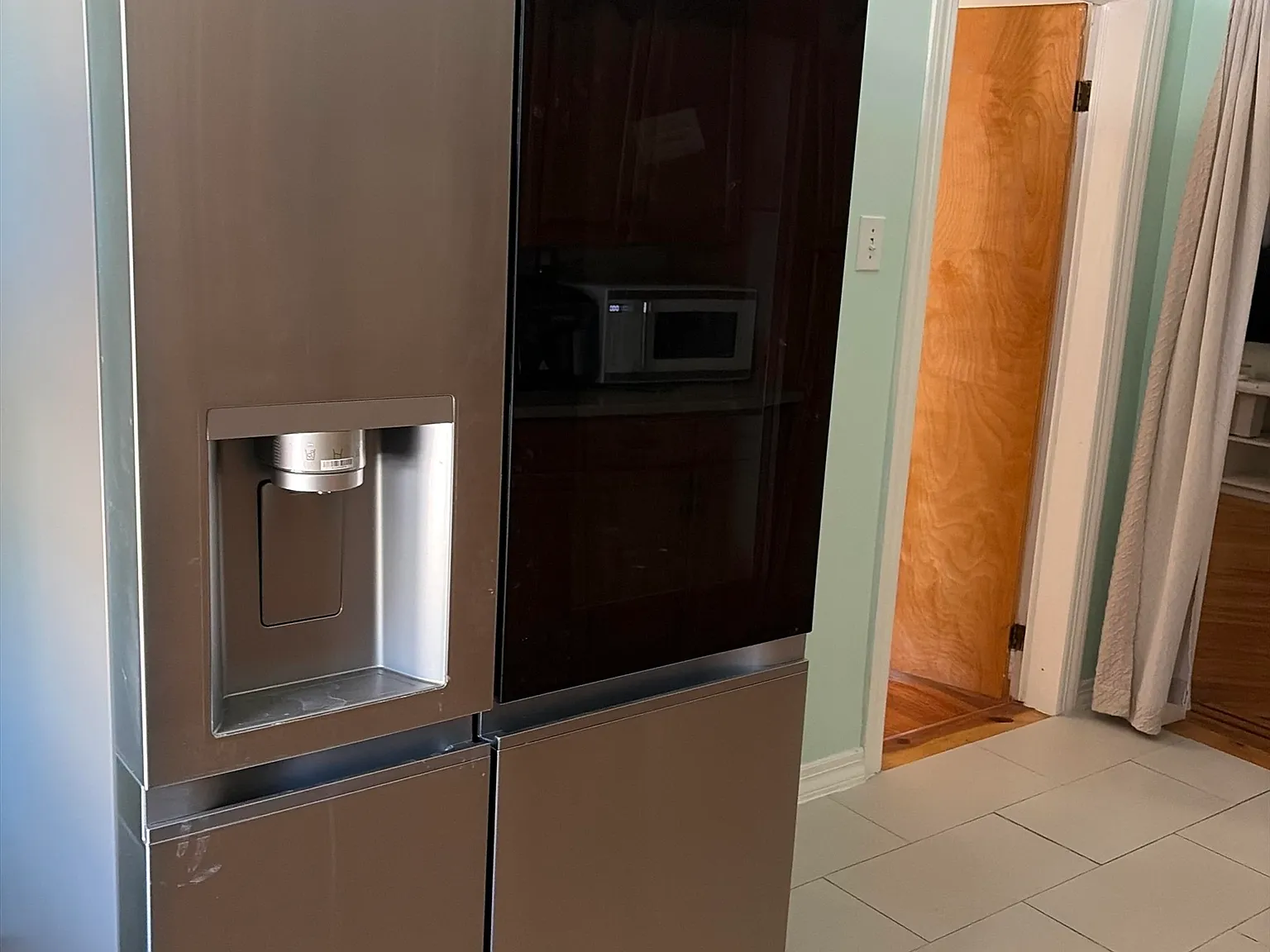 2 bed, 1.0 bath, 900 sqft, $1,995 — Photo 3