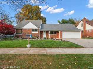 786 W Eleven Mile Rd, Berkley, MI 48072