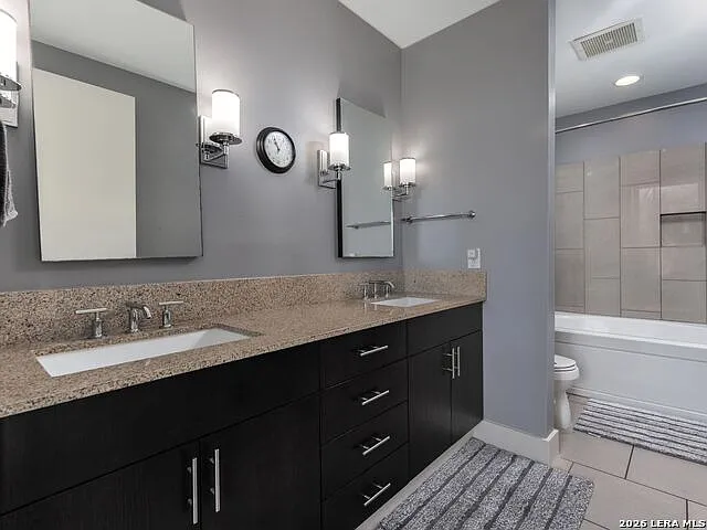 610 E Market St #2904 — Photo 14