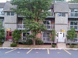 549551 Ashland Ave, Aurora, IL 60505