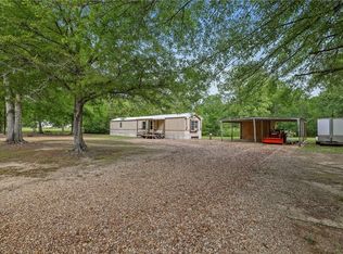 16520 Pine Ln, Springfield, LA 70462
