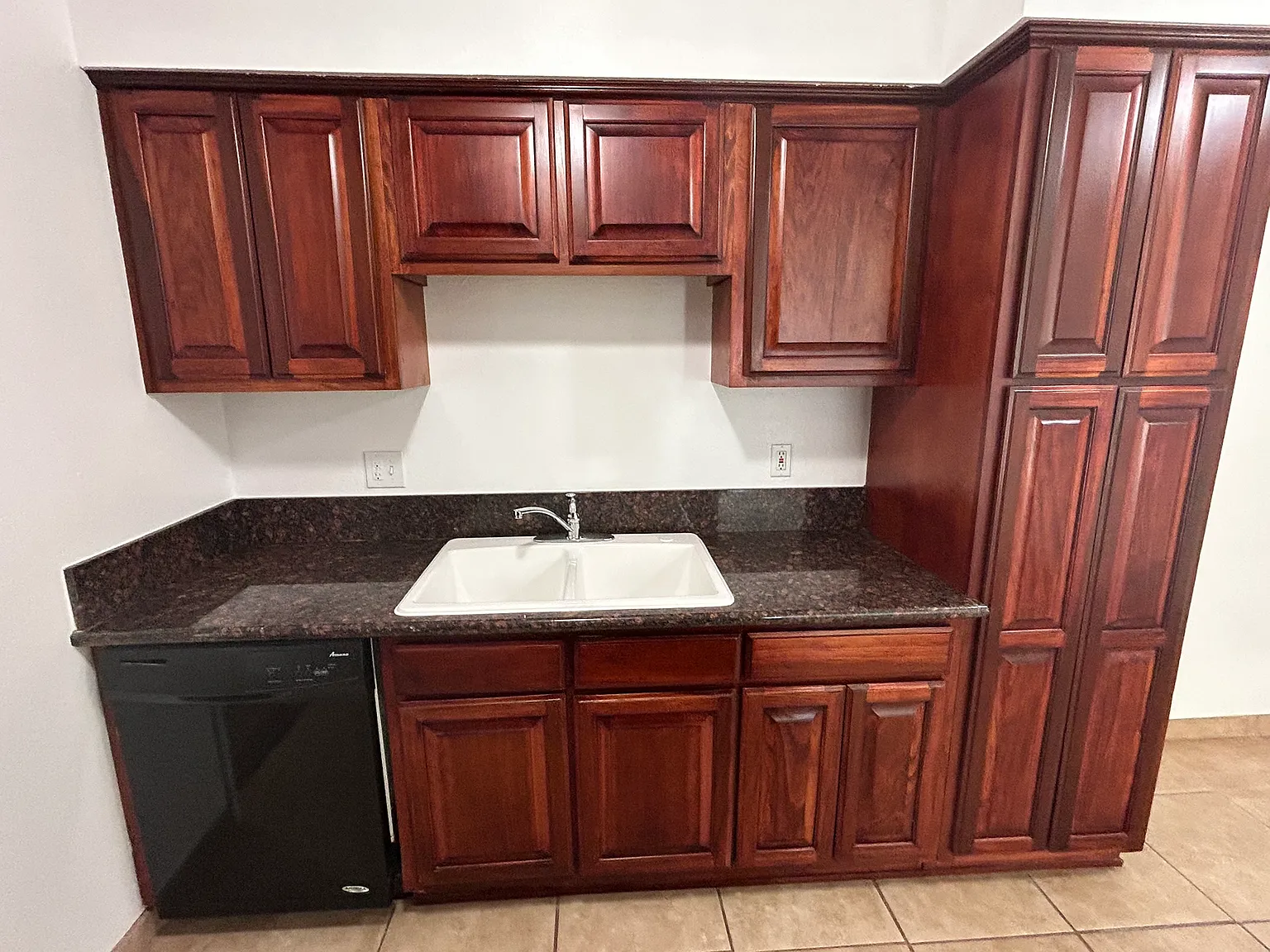 2 bed, 700 sqft, $2,550 — Photo 4