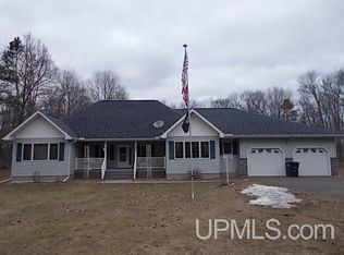 1566 Town Rd, Florence, WI 54121