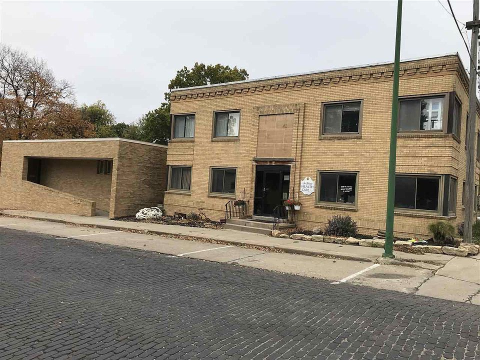 1st image of 116 W 19th St