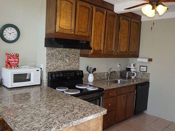 5th image of 12880 Cresthaven Dr