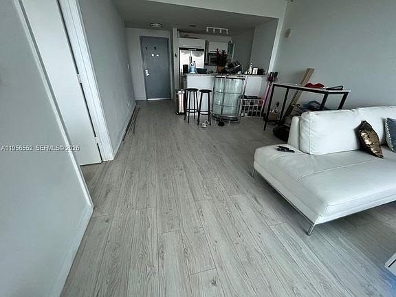 3rd image of 601 NE 36th St APT 1305