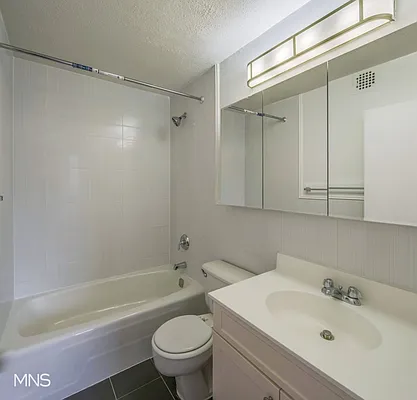 Rented by MNS | media 5