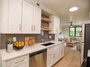 95 Farragut Rd, Cincinnati, OH 45218