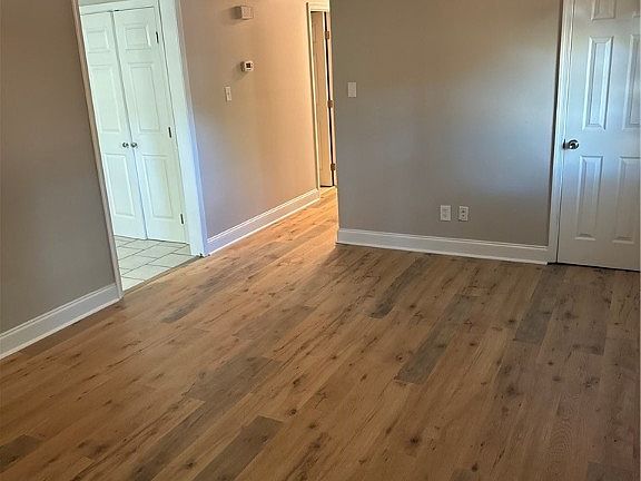 4th image of 3401 Woodsong Dr