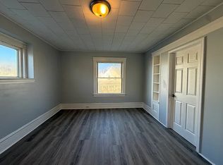 3913 Poe Ave #UP, Cleveland, OH 44109
