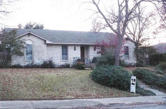 1st image of 10938 Carissa Dr