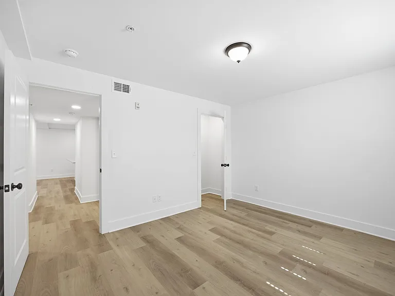 2903 15th Ave #101 — Photo 12