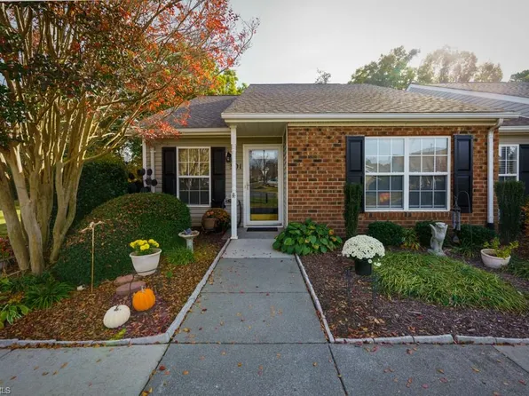 301 Campbell Gardens Rd, Kernersville, NC 27284