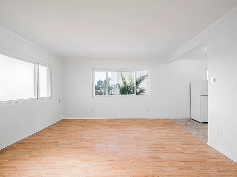 5843 W 88th St — Photo 539