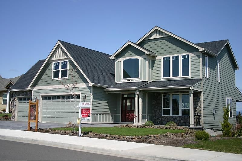 2nd image of 605 Arrowhead Trl