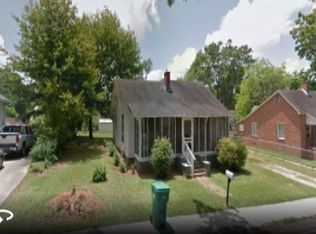 242 Poole St, Woodruff, SC 29388