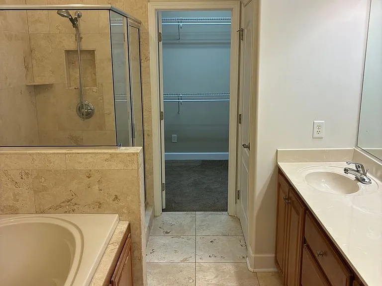 541 Eagle Blvd — Photo 9