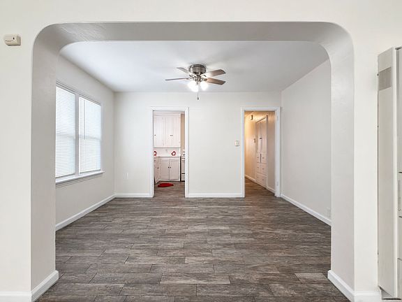 4th image of 2238 Earl Ave #2244
