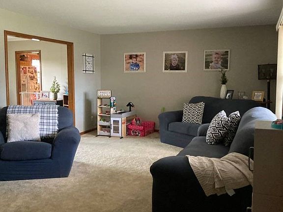 5th image of 2304 Country Club Dr