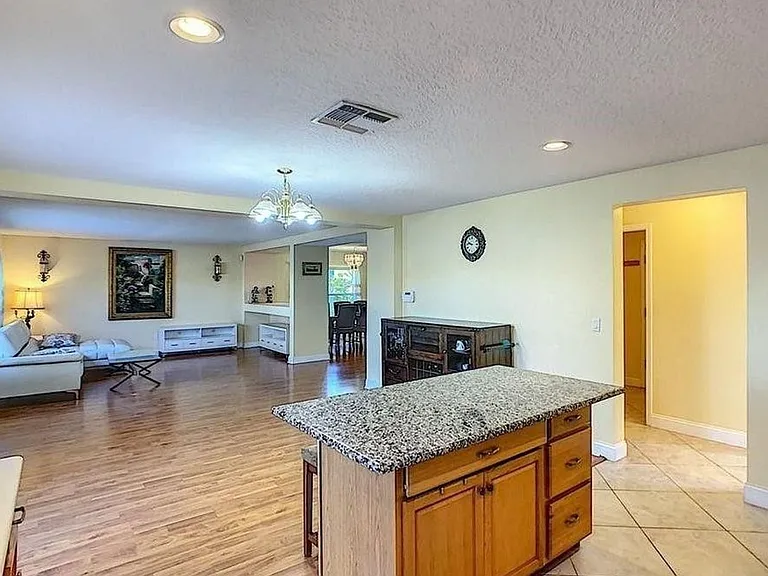 12827 Oulton Cir — Photo 8