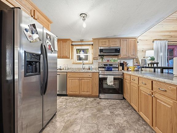 3rd image of 1244 Alarka Rd