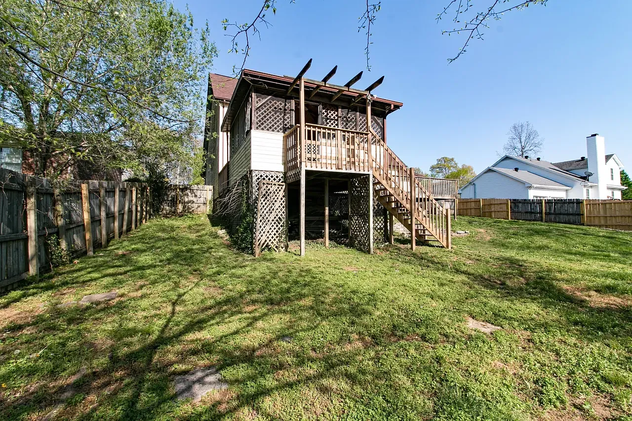 1122 Rosebrook Drive - 1 — Photo 3