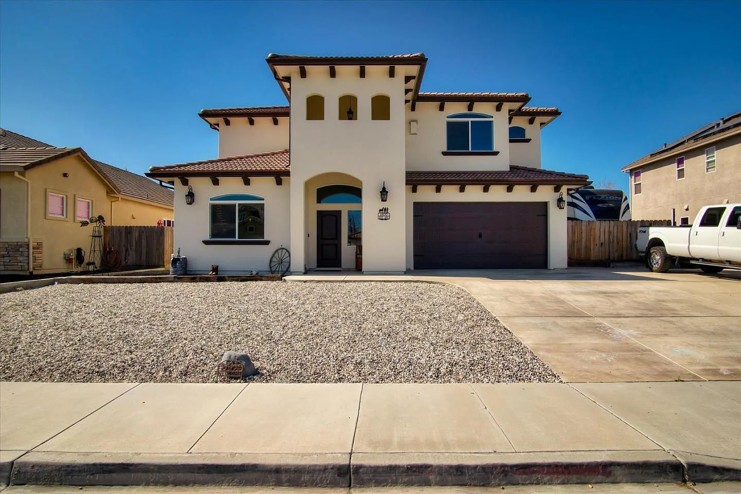 1870 Monte Vista Dr photo 1