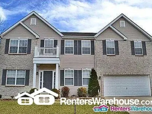 57 Brighton Park Dr, Saint Charles, MO 63303