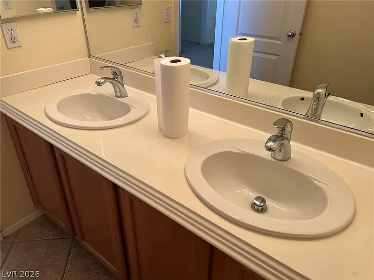 3900 Irvin Ave — Photo 27
