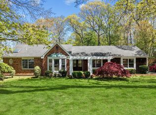 3 Mink Ln, East Setauket, NY 11733