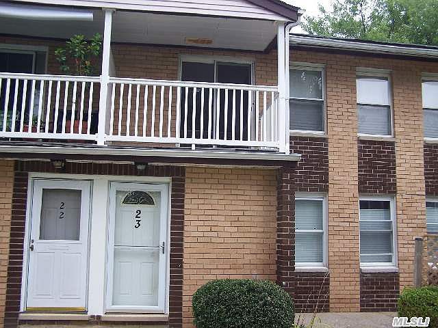 1st image of 23 Artist Lake Dr