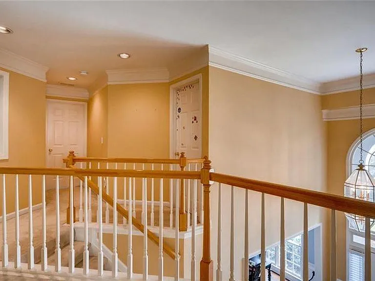 2920 Ridge Oak Dr — Photo 9