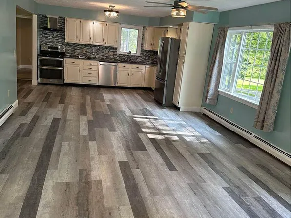 11 Cody Ln, Greene, ME 04236