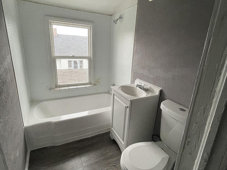 2nd image of 3685 E 143rd St #3