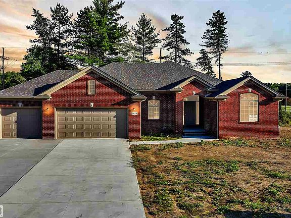 3rd image of 3672 N Athanasia Way