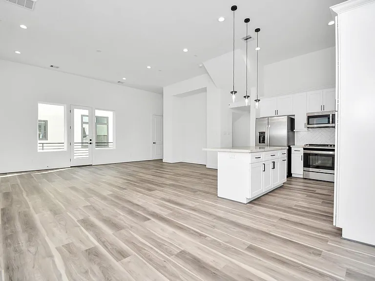 1507 Robin St #B — Photo 16